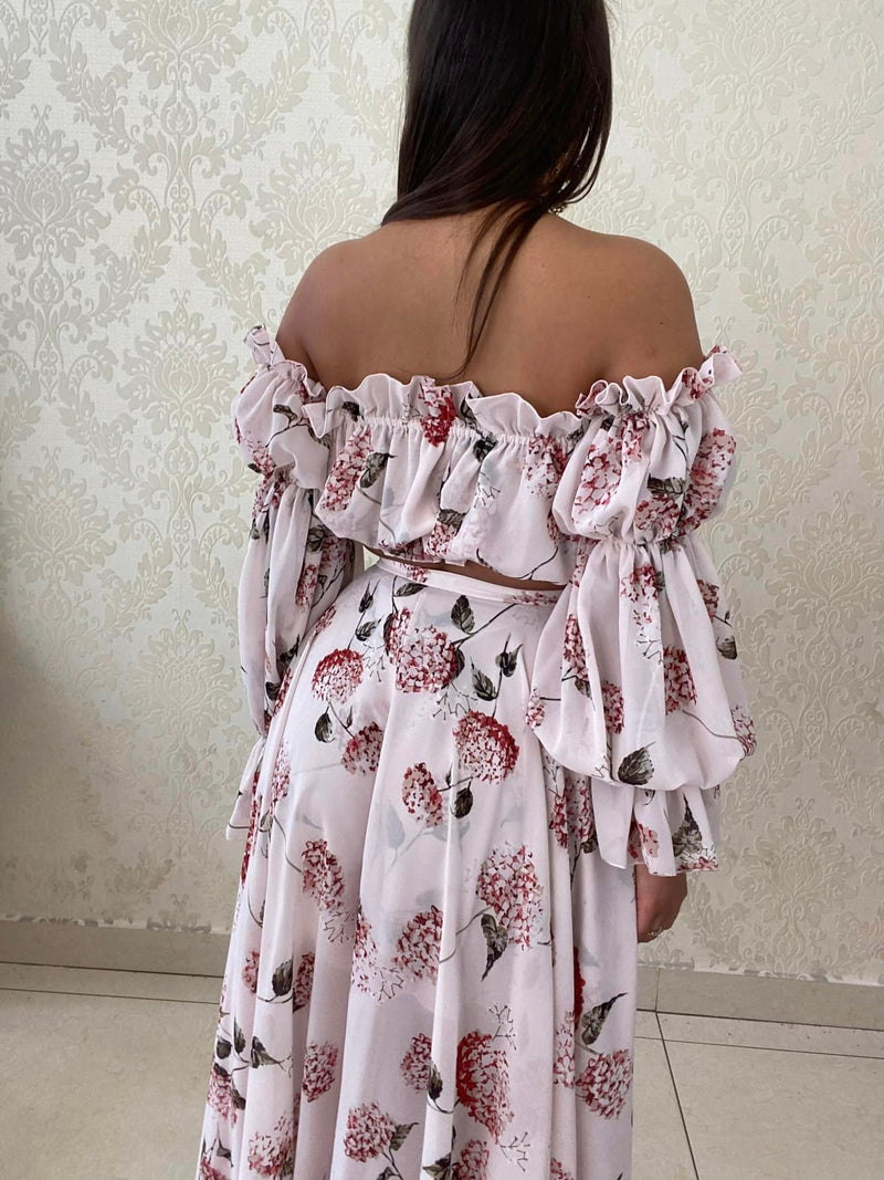 Flowers rose pale