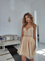 Exclusive courte gold